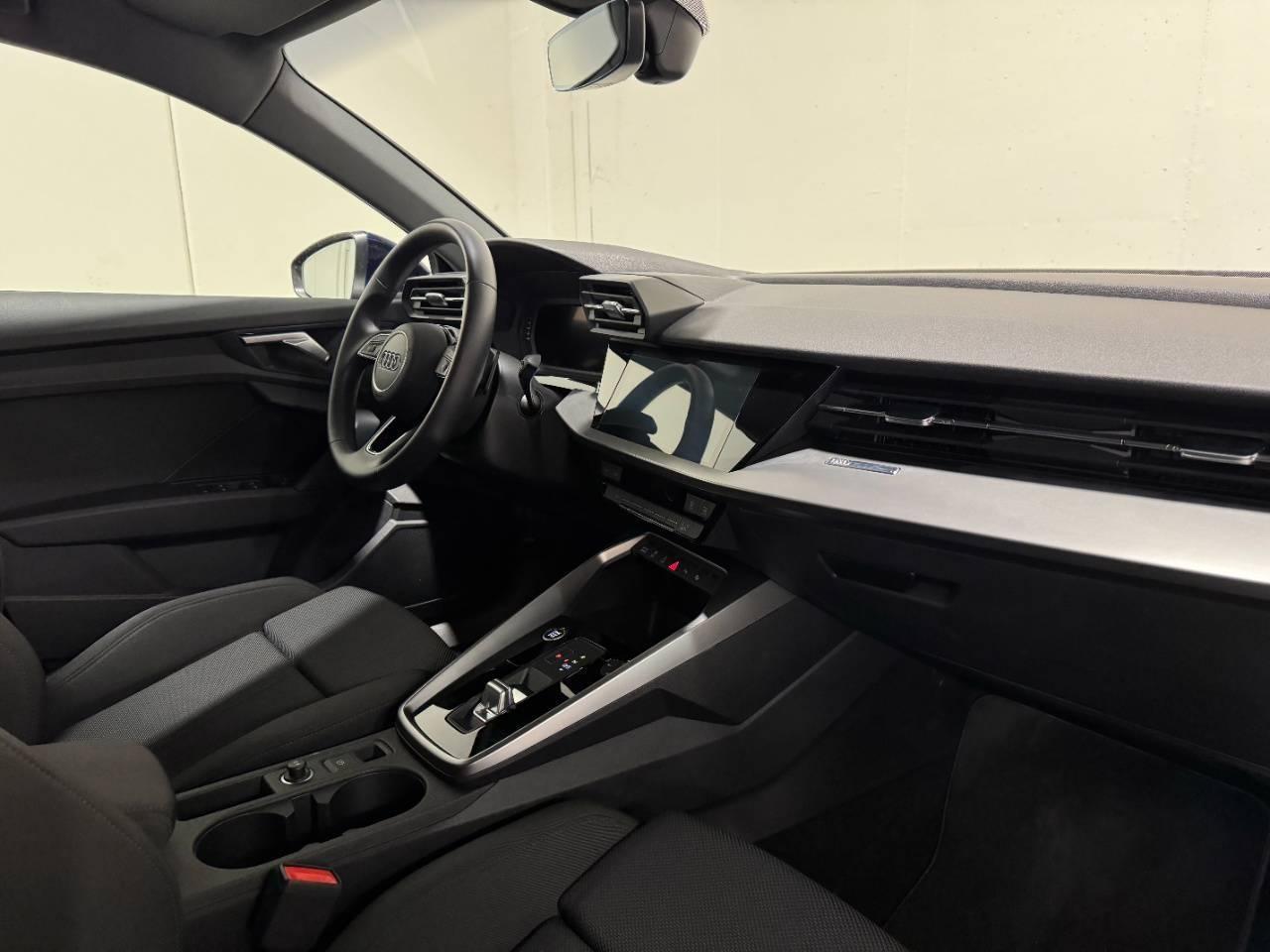 AUDI A3 SPORTBACK 30 TDI S-TRONIC S-LINE EDITION