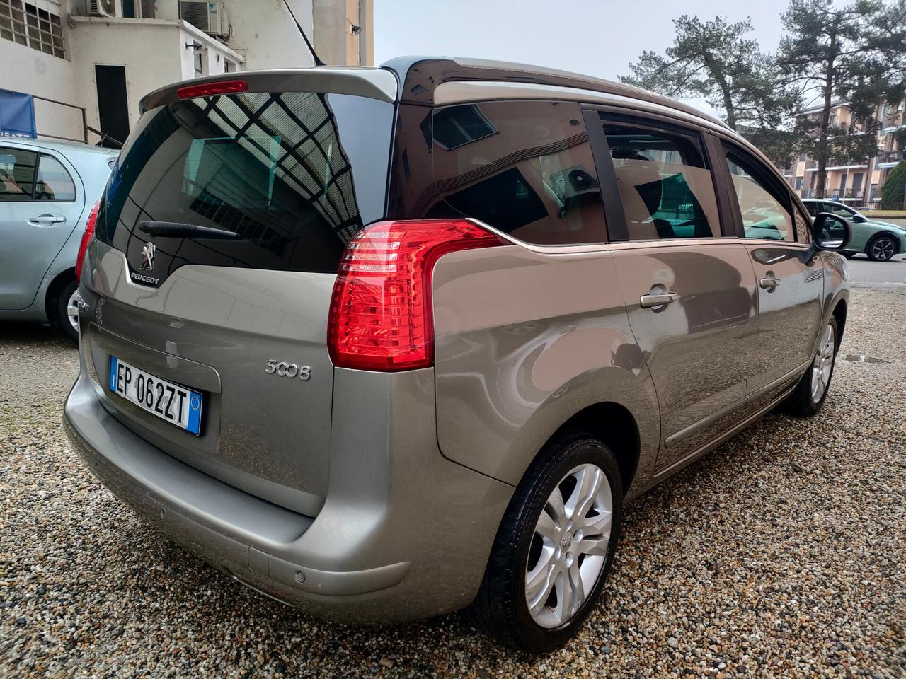 Peugeot 5008 1.6 VTi 120CV Active 7 posti