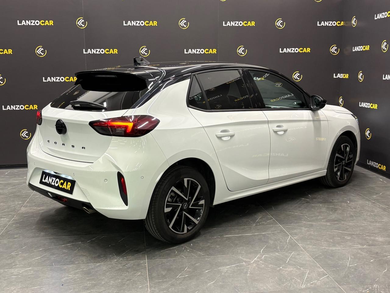 Opel Corsa 1.2 GS LINE