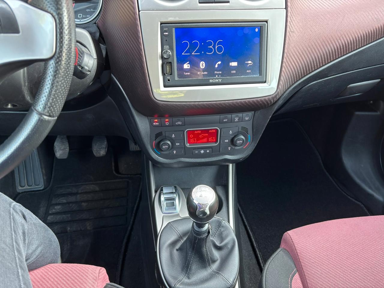 Alfa Romeo MiTo 1.4 105 CV M.air S&S Distinctive Sport Pack