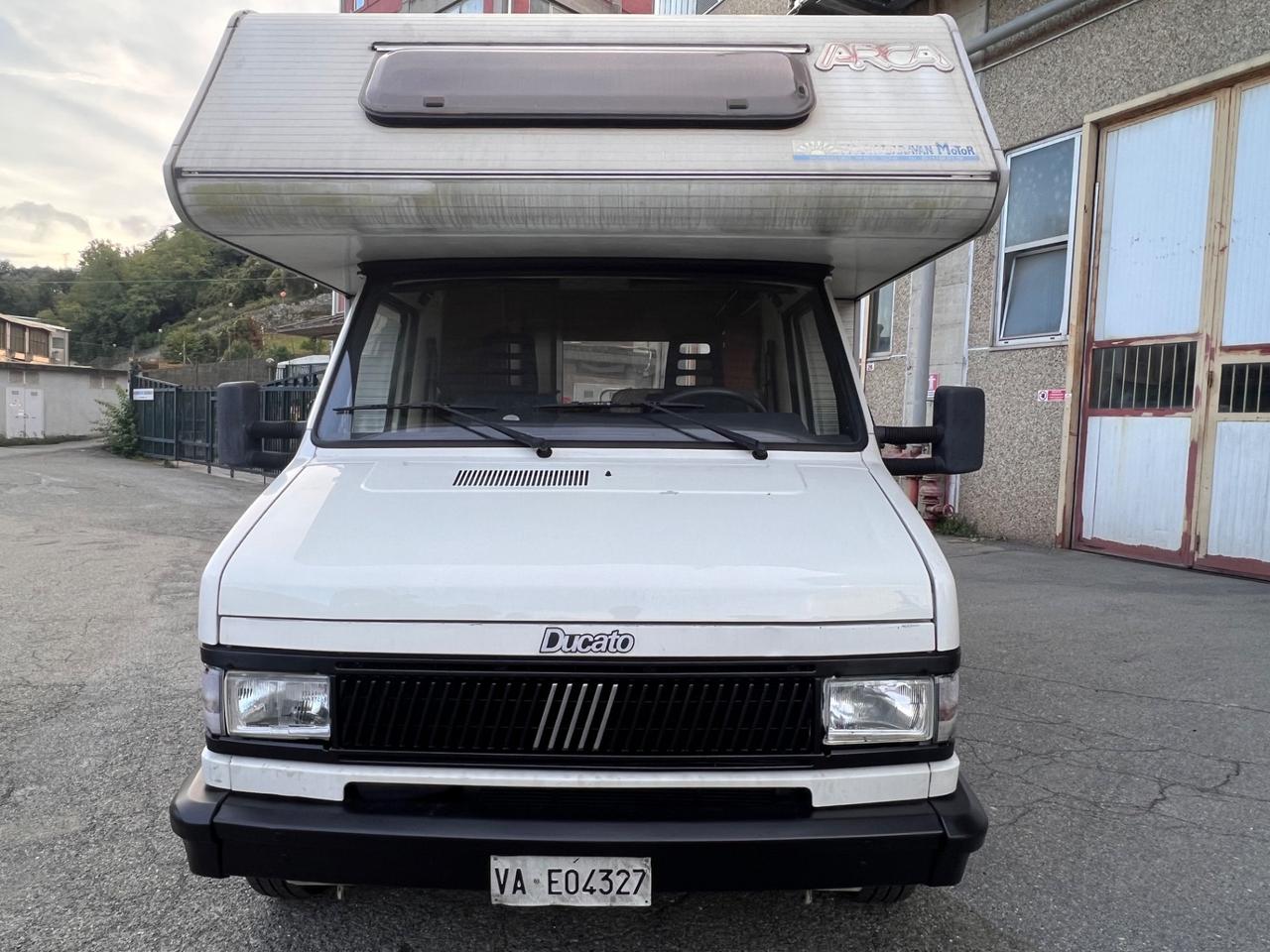 Fiat Ducato 10 1.9 TD camper arca super accessoriato 5 posti