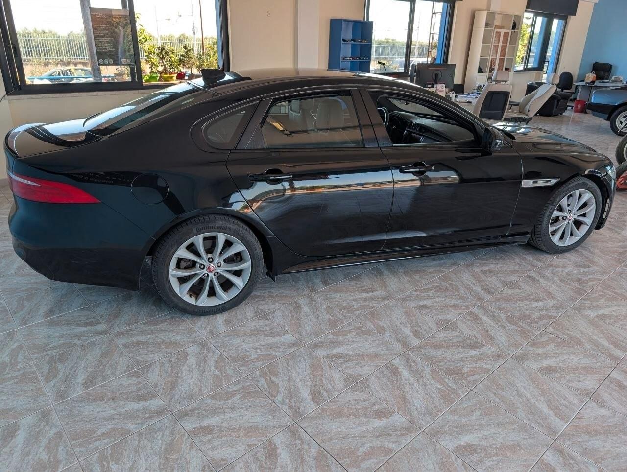 Jaguar XF 2.0 D 180 CV aut. R-Sport