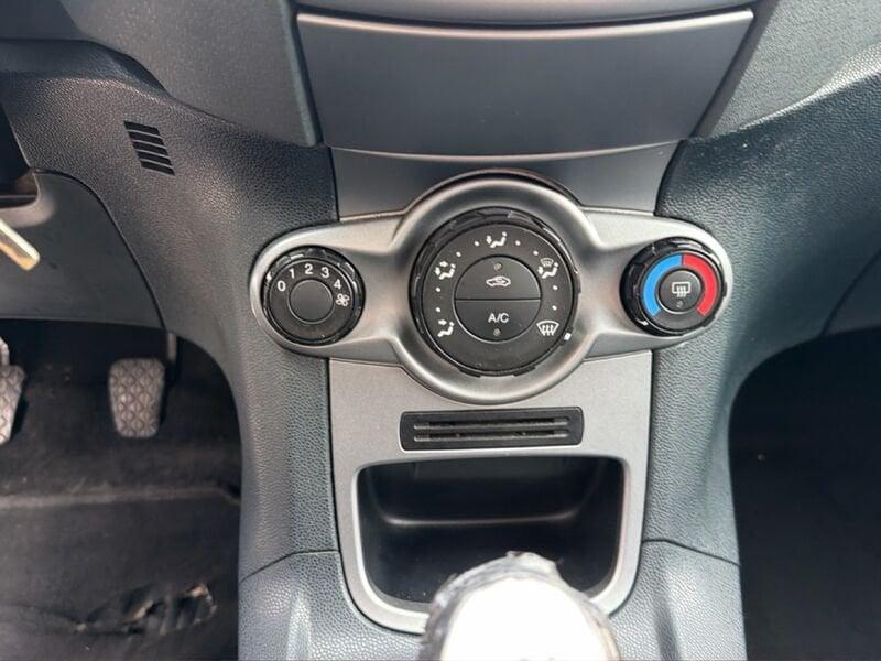 Ford Fiesta Fiesta 5p 1.4 tdci Titanium