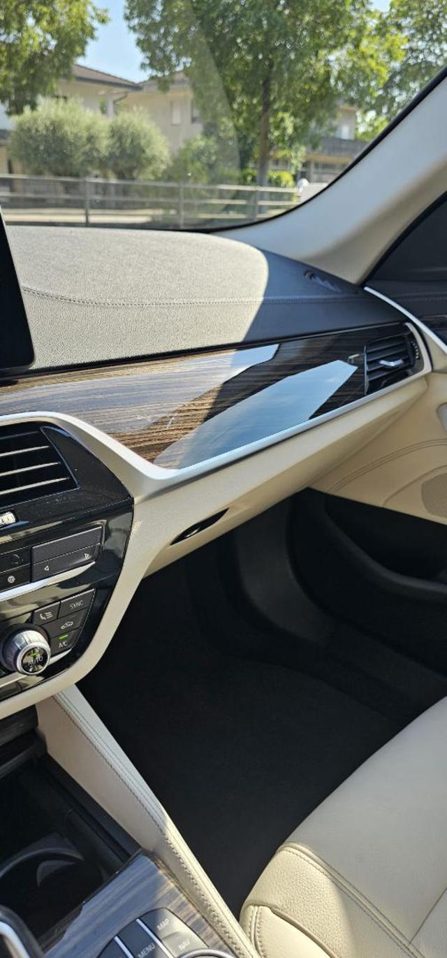 BMW 520 d 48V Luxury MOTORENUOVO
