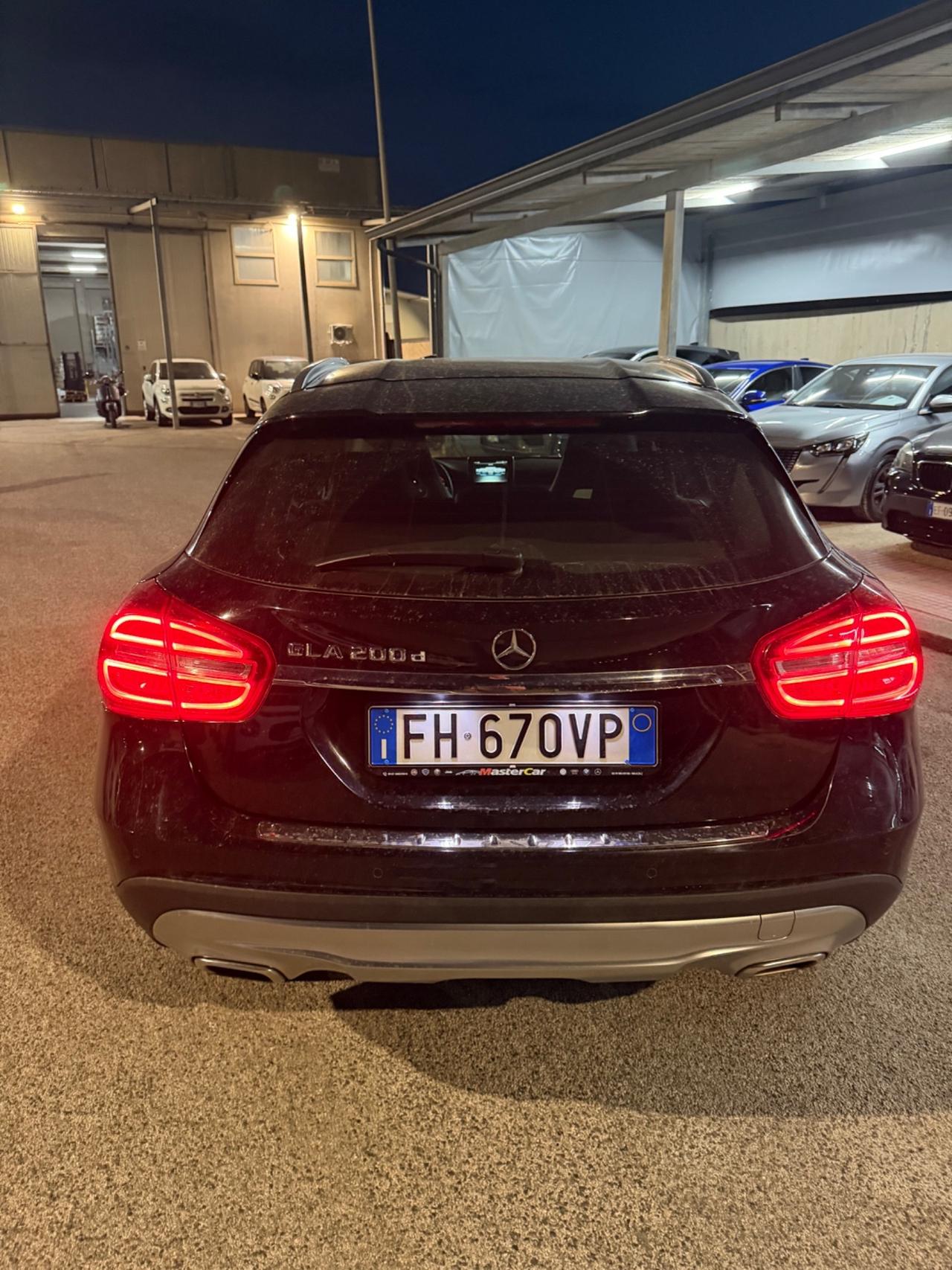 Mercedes-benz GLA 200 d Automatic Premium