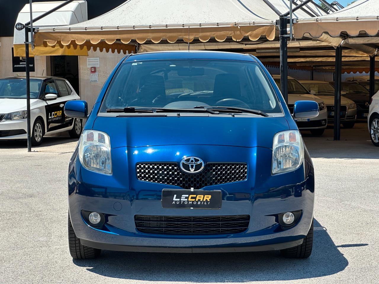 TOYOTA Yaris 1.0 5 porte Navi