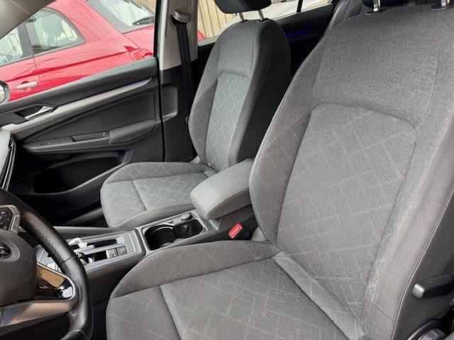 VOLKSWAGEN Golf 1.0 eTSI EVO DSG Life