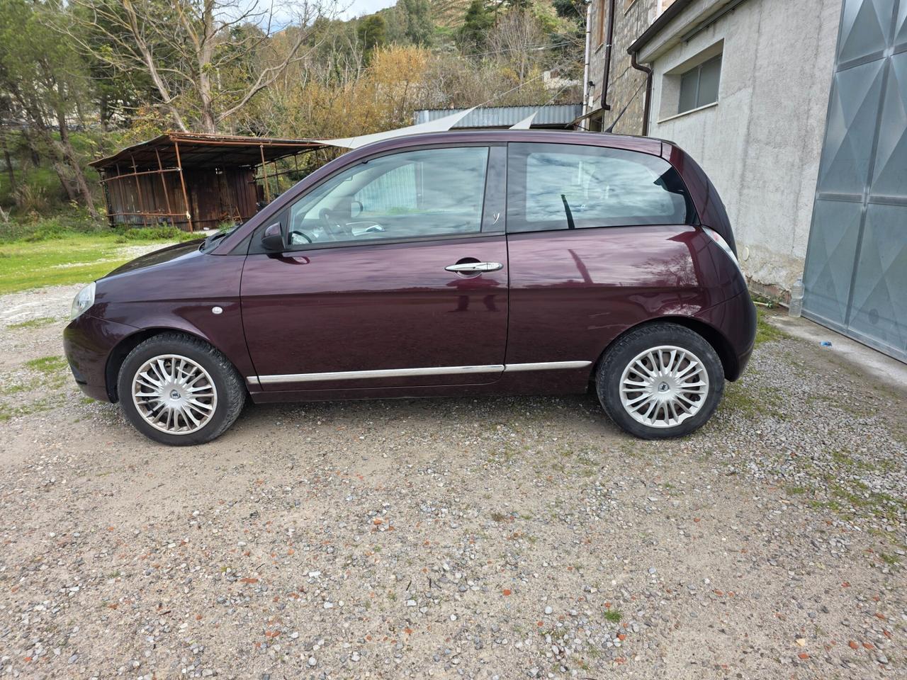 Lancia Ypsilon 1.2 Platino