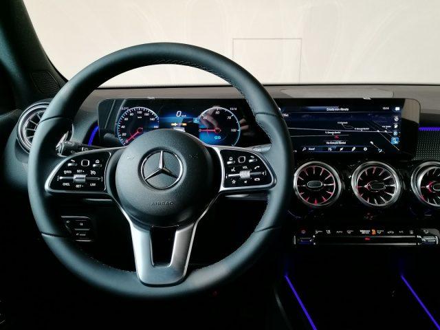 MERCEDES-BENZ EQB 300 4Matic Sport Navi