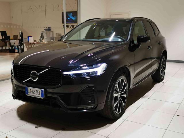 VOLVO XC60 B4 (d) AWD automatico Ultimate Dark