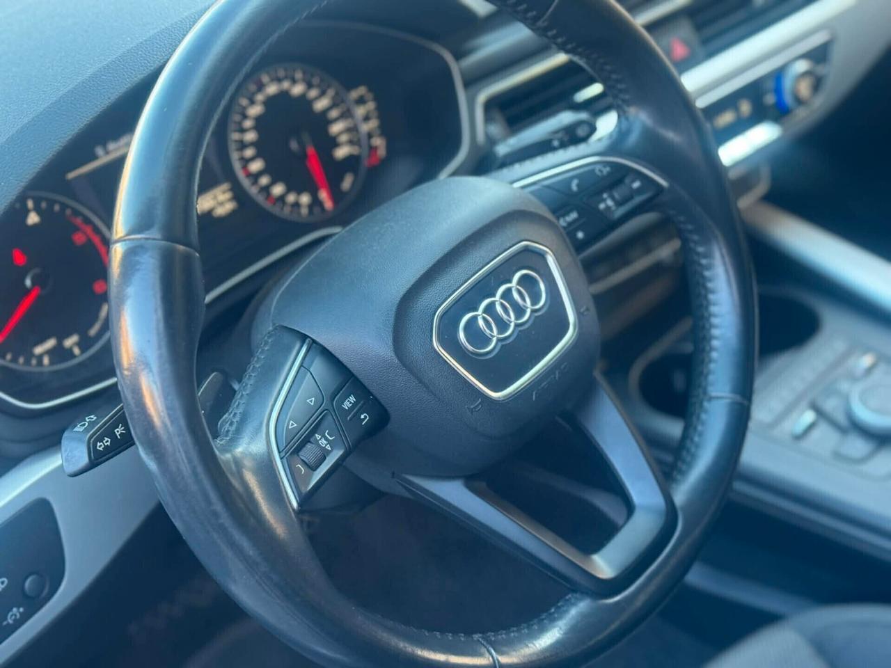 Audi A4 2.0 Diesel Anno 2018 Sline