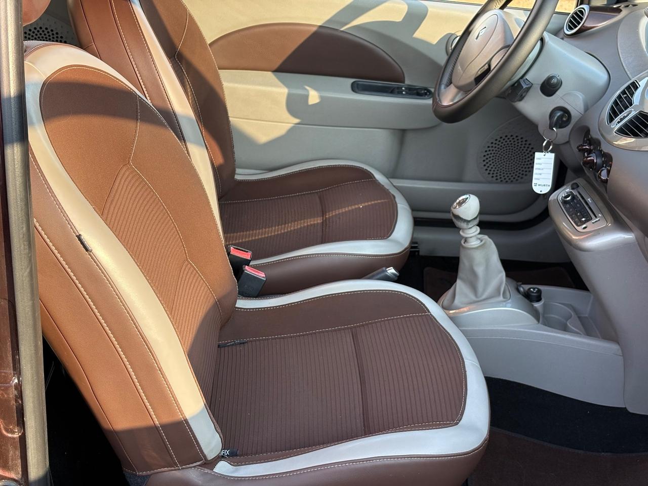 Renault Twingo 1.2 16V Live