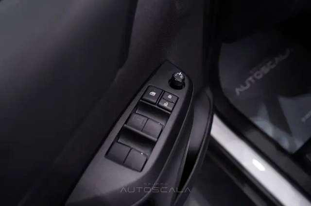 Toyota Yaris Cross 1.5 Hybrid 115cv Active E-CVT / Prezzo Reale