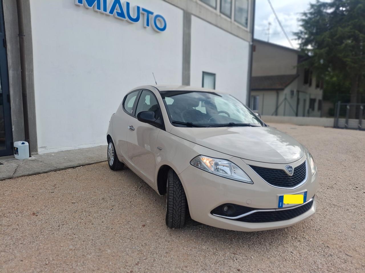Lancia Ypsilon 1.2 GPL