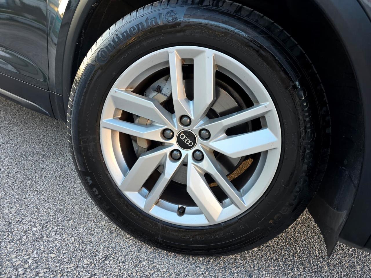 Audi Q5 35 TDI S tronic Business