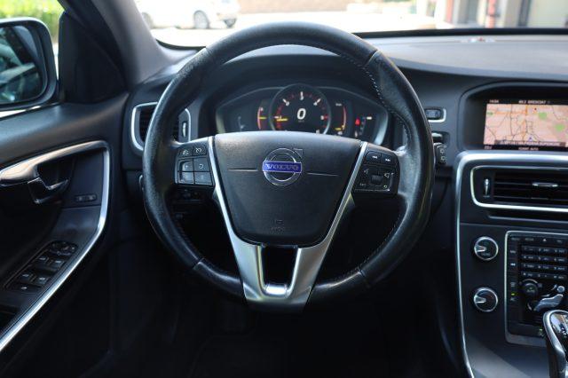 VOLVO V60 D2 Geartronic Automatica Navi Tel USB LED Cockpit