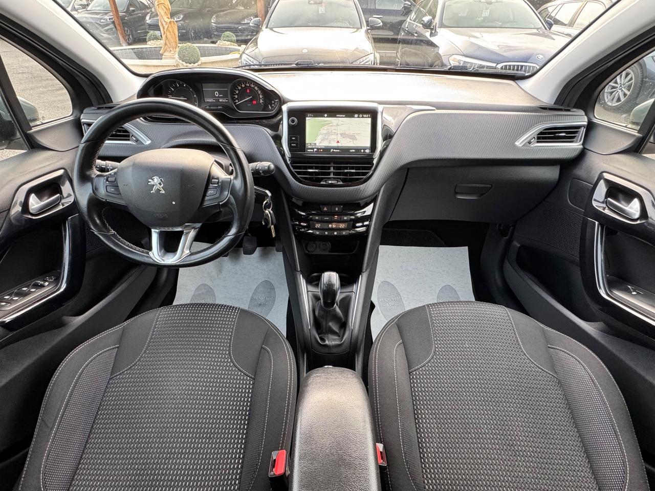 Peugeot 208 PureTech 82 5 porte Allure