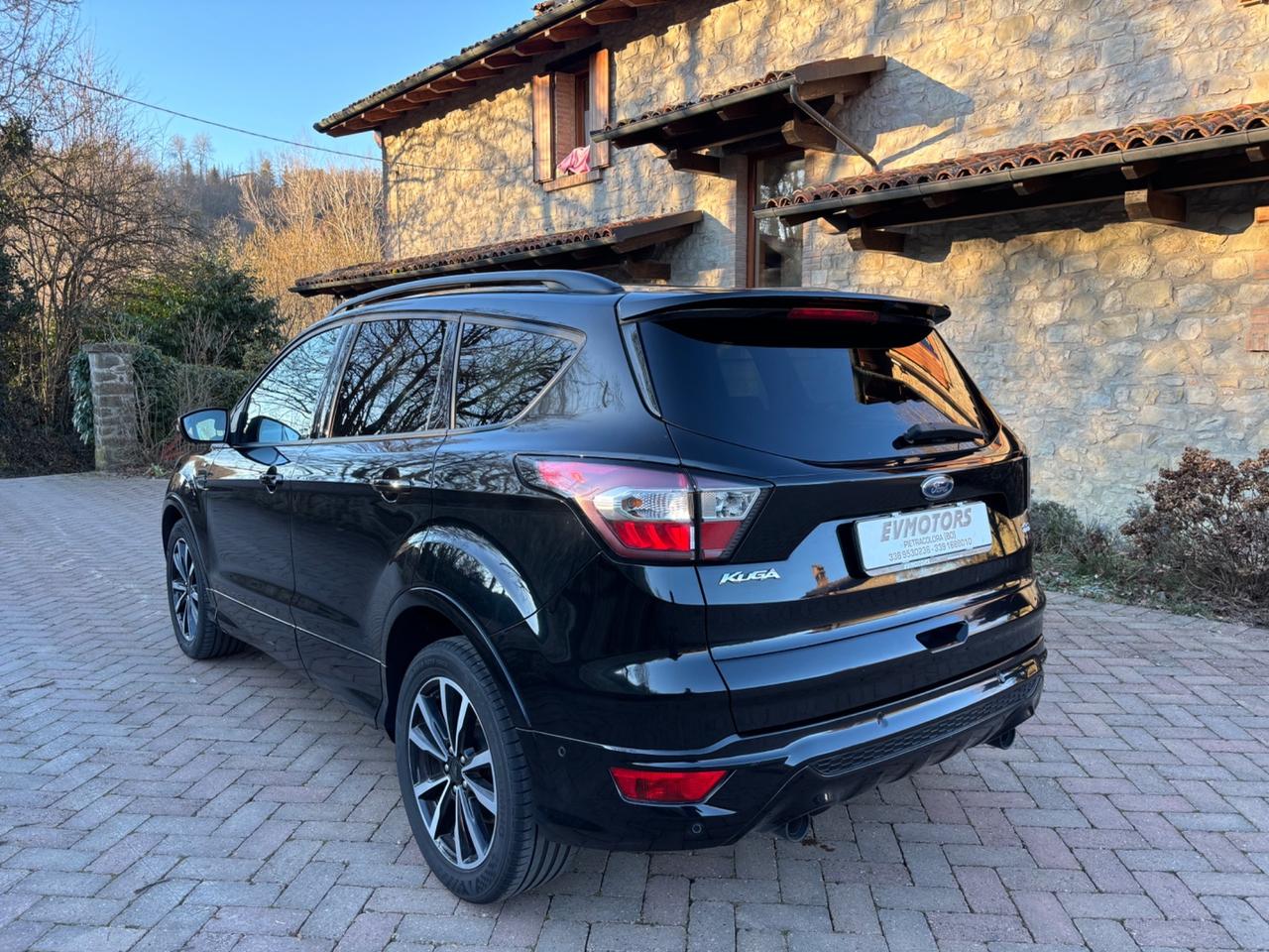 Ford Kuga 2.0 TDCI 150 CV S&S 2WD ST-Line