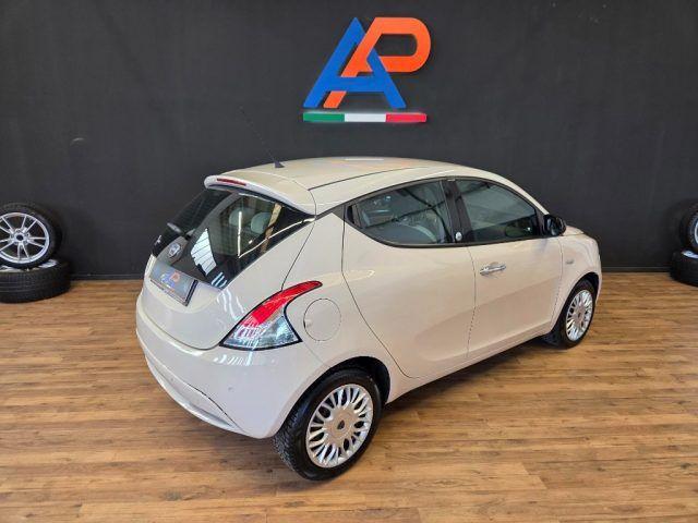 LANCIA Ypsilon 1.2 69 CV 5 porte GPL Ecochic Gold