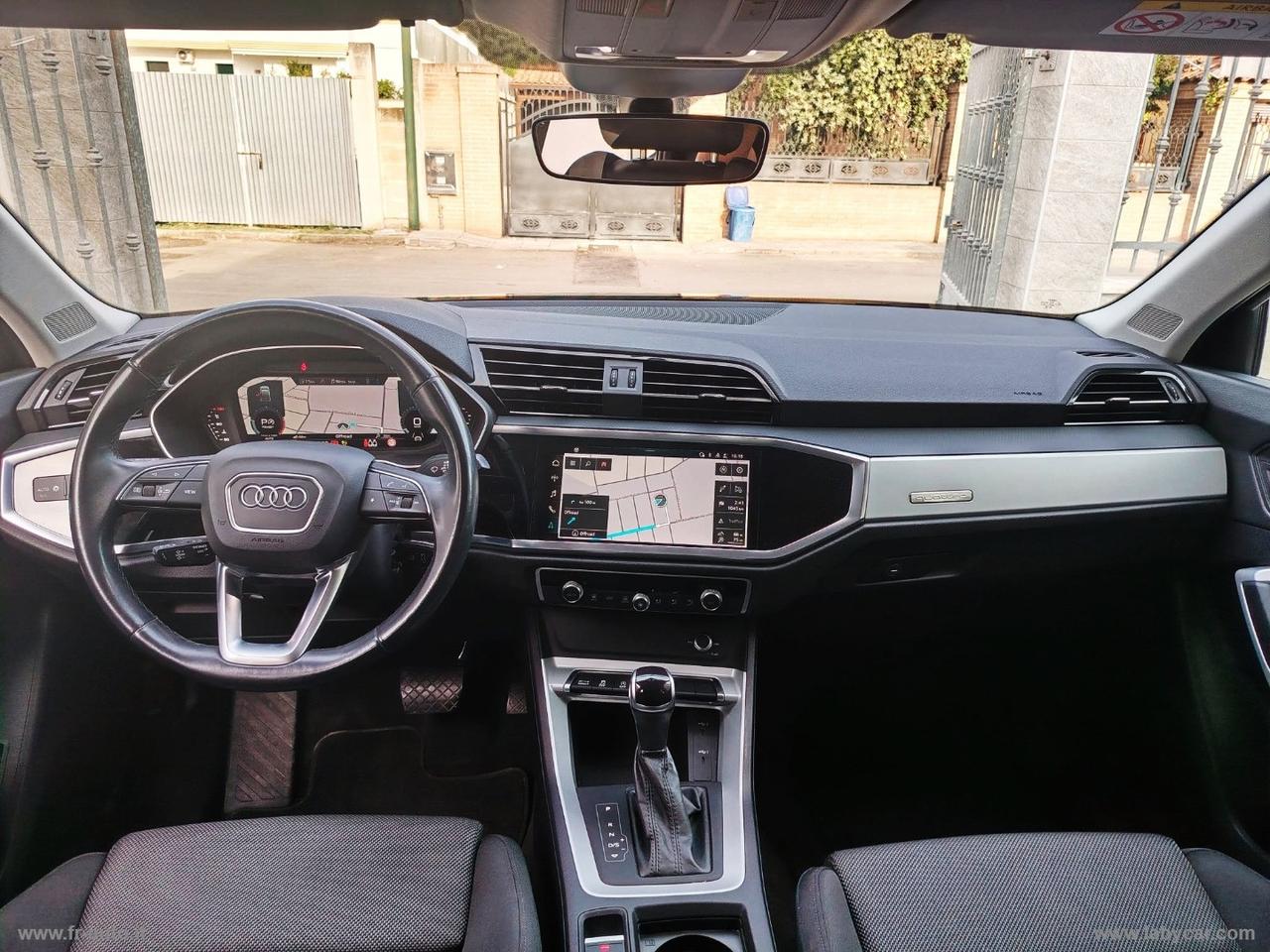 AUDI Q3 SPB 35 TDI quattro S tr. Ident. Black