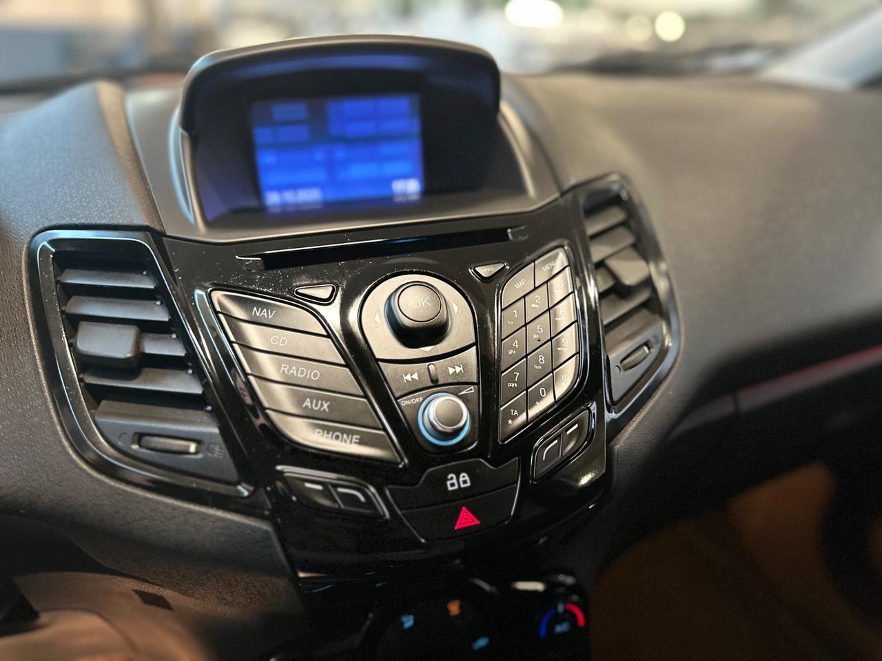 Ford Fiesta 1.5 TDCi 75CV 5 porte Titanium/2015/ok neopatentati