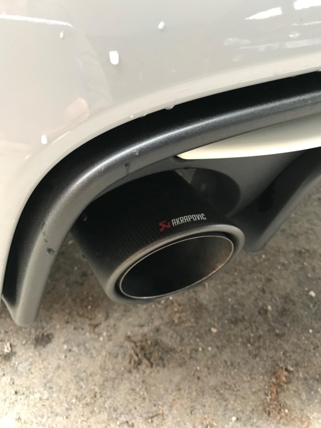 Abarth 595 1.4 Turbo T-Jet 180 CV Esseesse