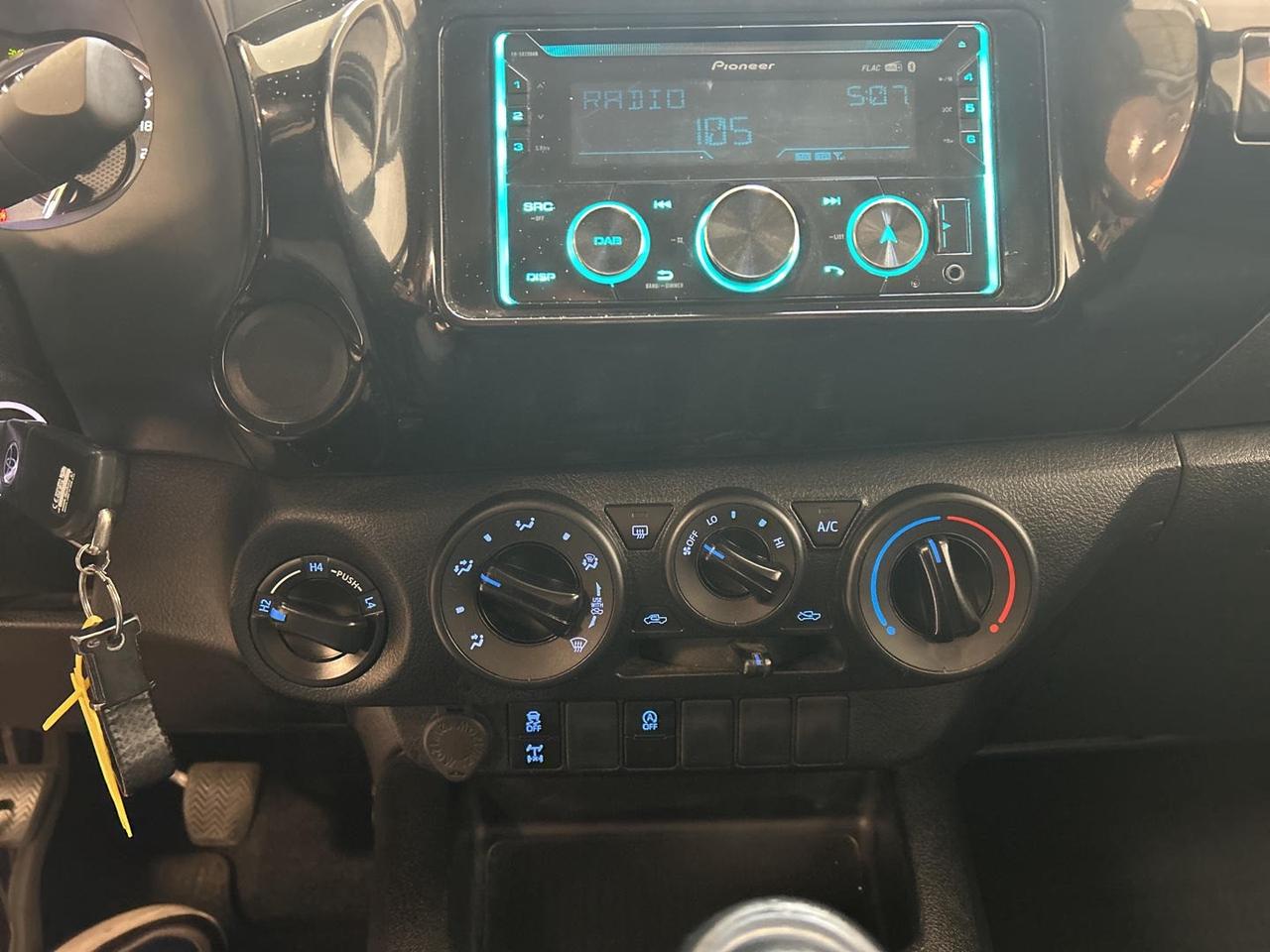 Toyota Hilux 2.4 d-4d double cab Comfort 4wd