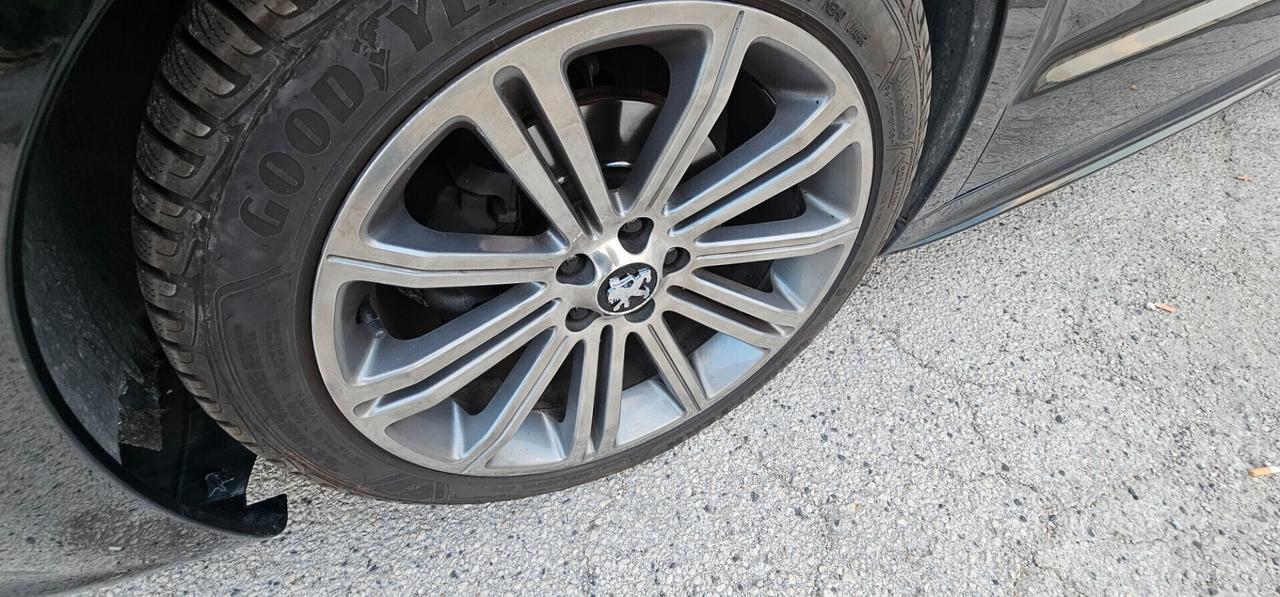 Peugeot RCZ 2.0 HDi 163CV Asphalt