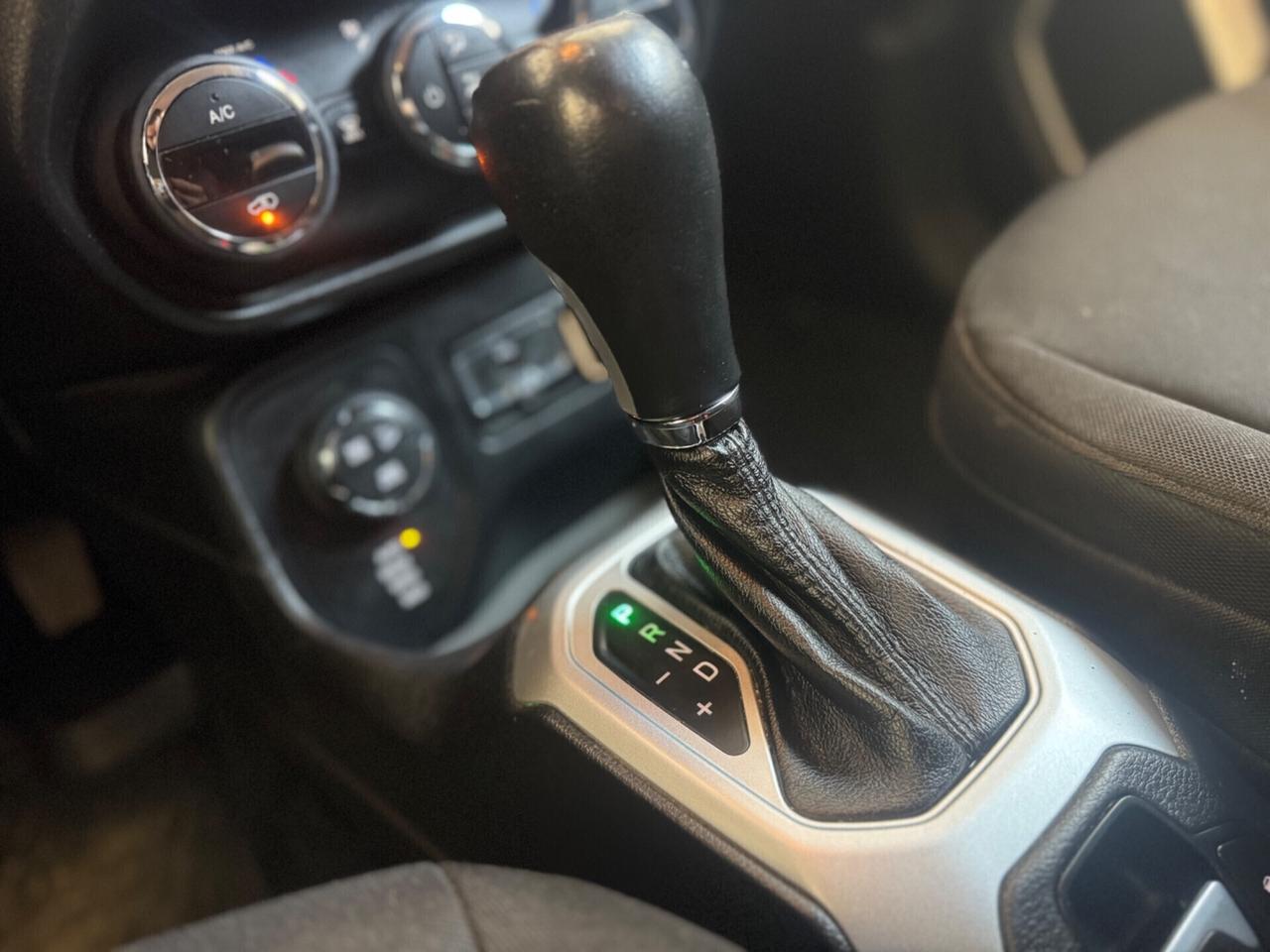 Jeep Renegade 2.0 Mjt 140CV 4X4 con GANCIO TRAINO