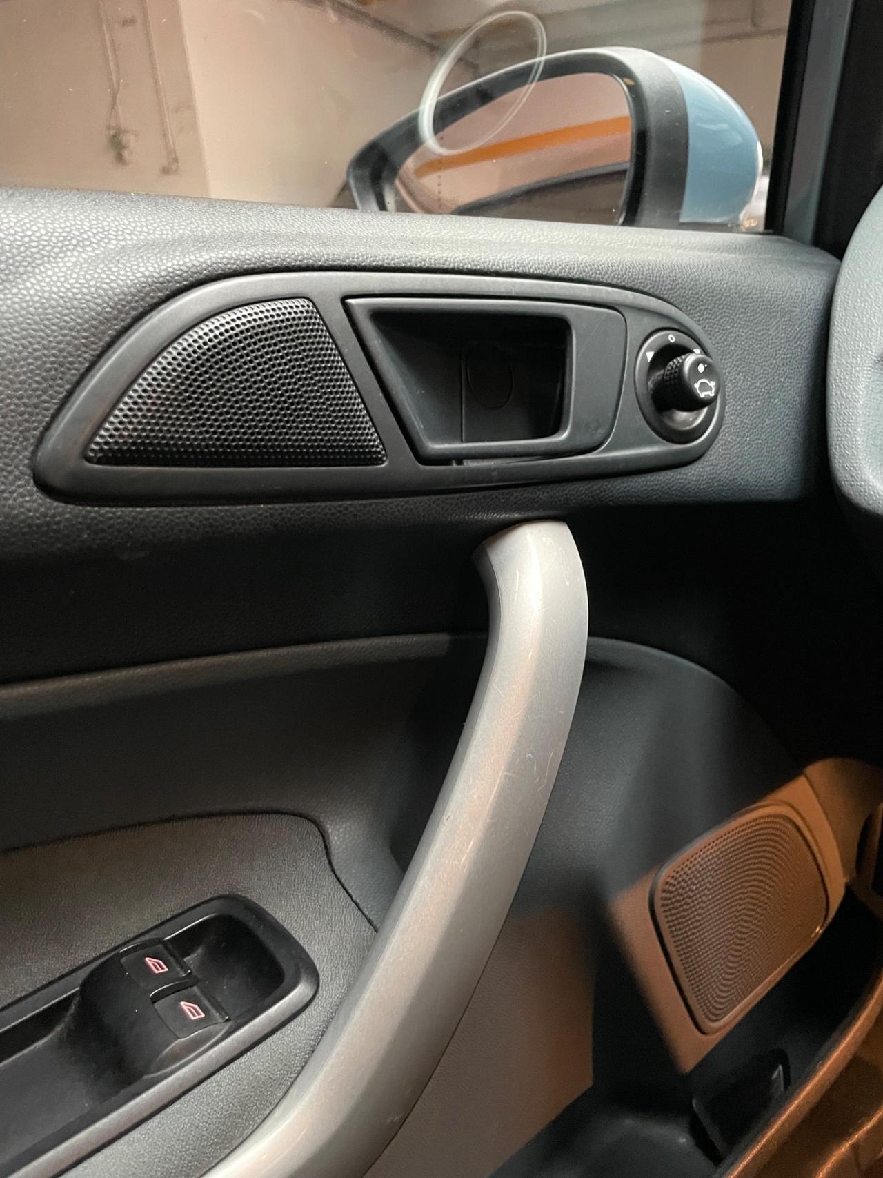 Ford Fiesta 1.2 Neopatentati Euro 5