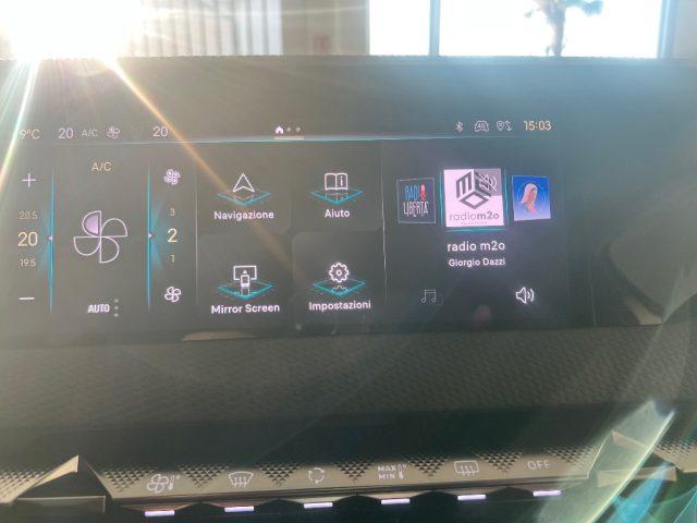 DS AUTOMOBILES DS 4 E-Tense 225 Cross Trocadero plug-in