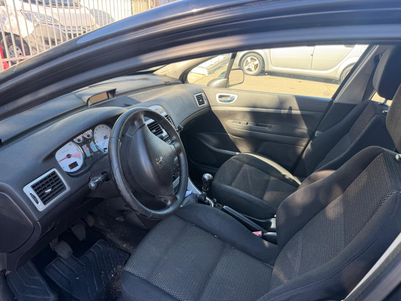 PEUGEOT 307 1.6HDI FRIZIONE DA FARE