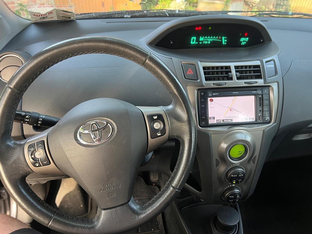 Toyota Yaris 1.3 5 porte Sol