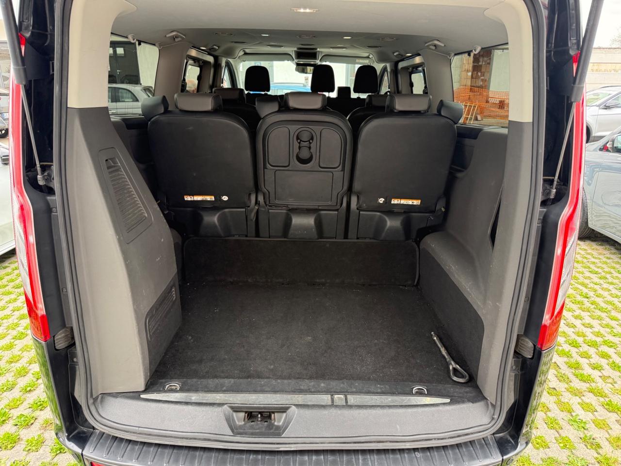 Ford Tourneo Custom 320 2.0 TDCi 185CV PL Titanium X