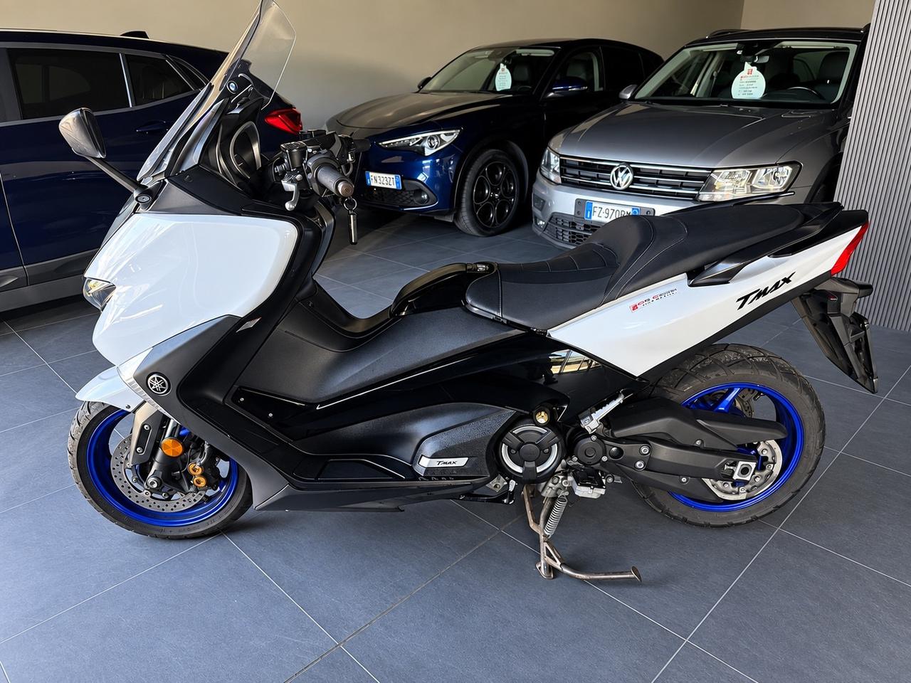 Yamaha T Max 530