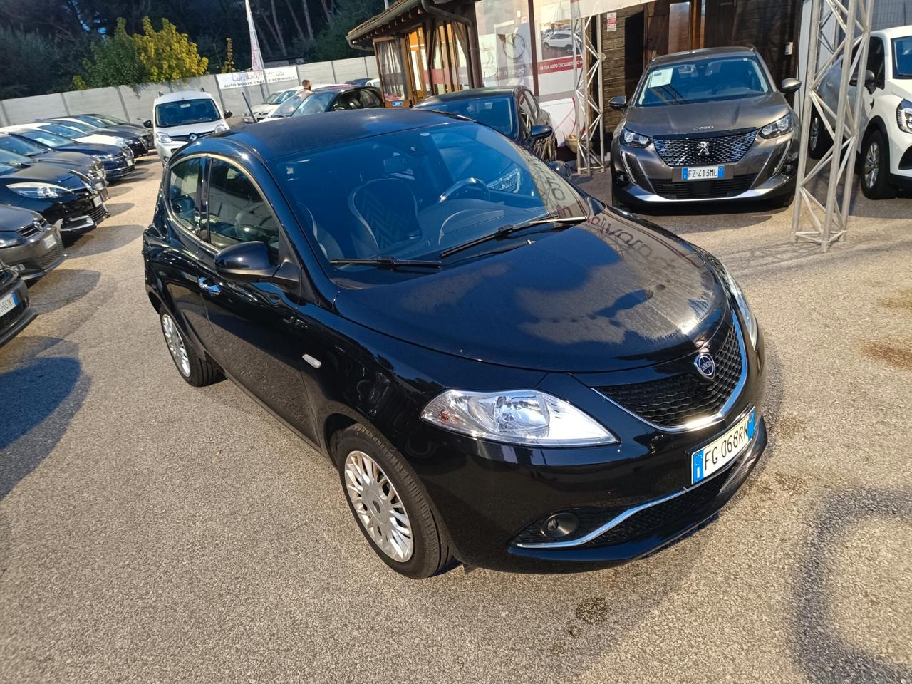 Lancia Ypsilon 1.2 69 CV 5 porte GPL Ecochic Gold