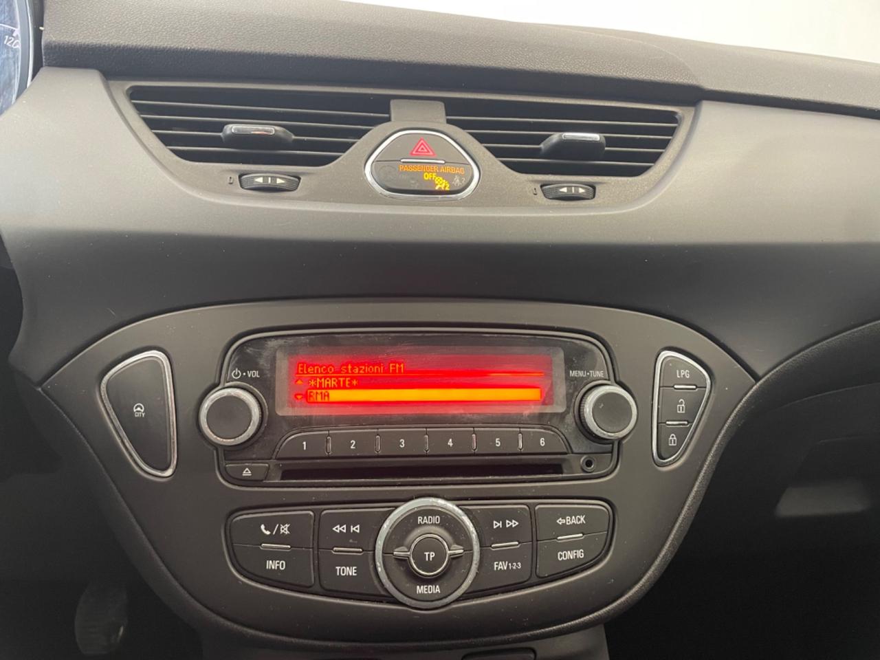 Opel Corsa 1.4 90CV GPL Tech 5 porte n-Joy