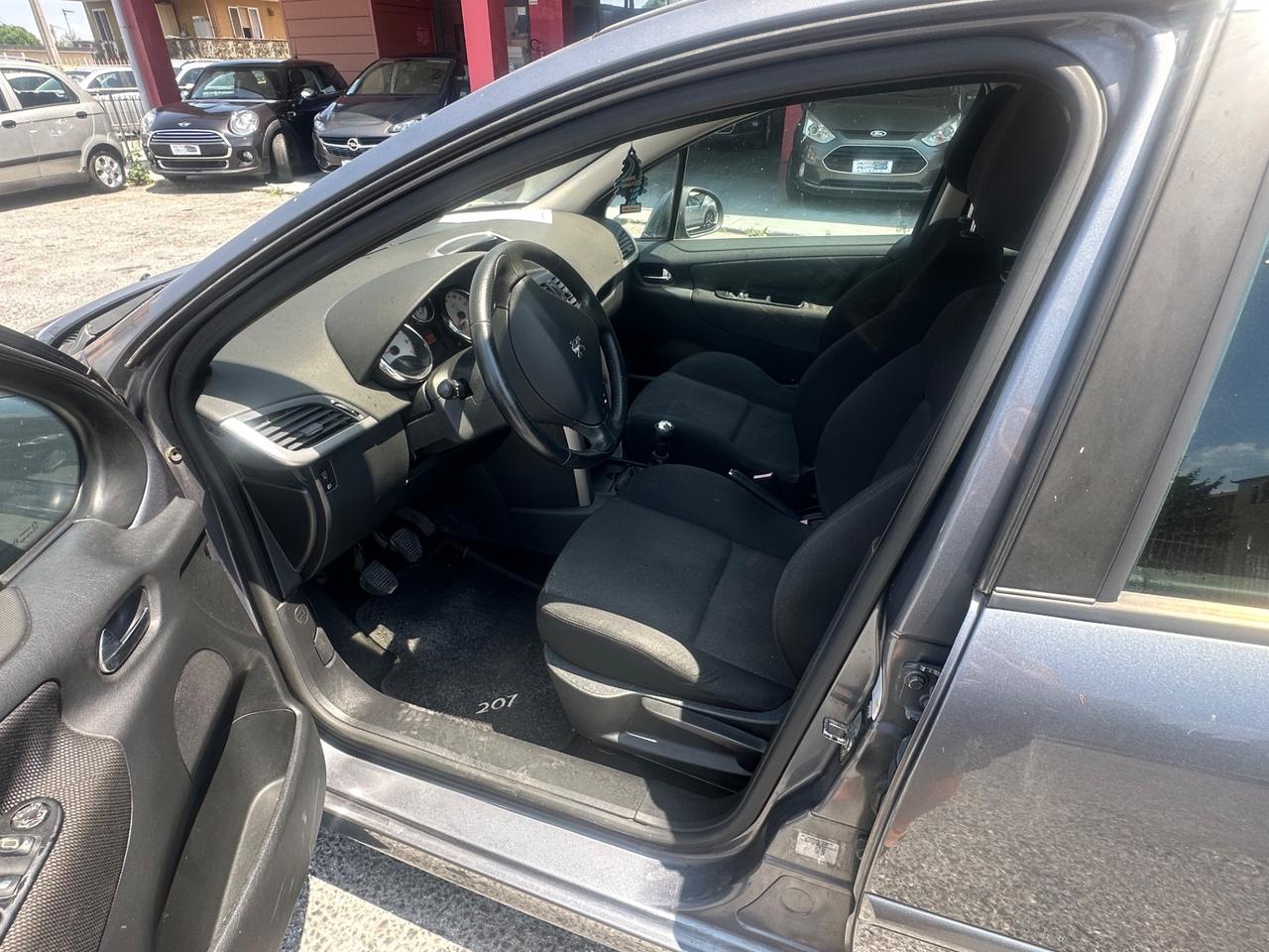 Peugeot 207 1.6 VTi 120CV 5p. XS