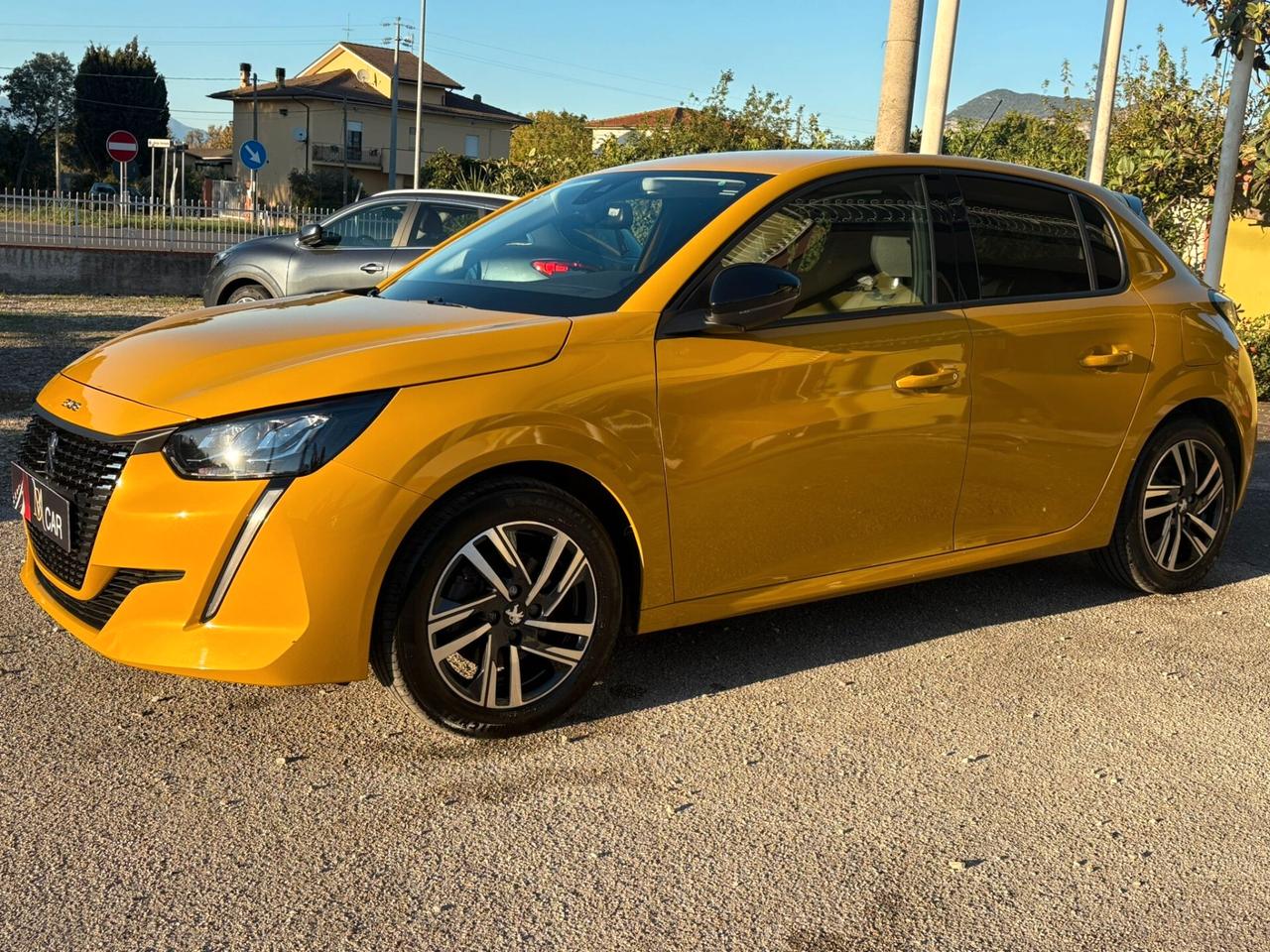 Peugeot 208 PureTech 1.2 LIKE 100