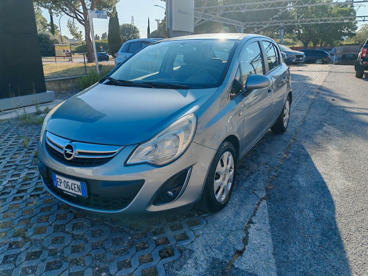 Opel Corsa 1.2 5 porte Sport
