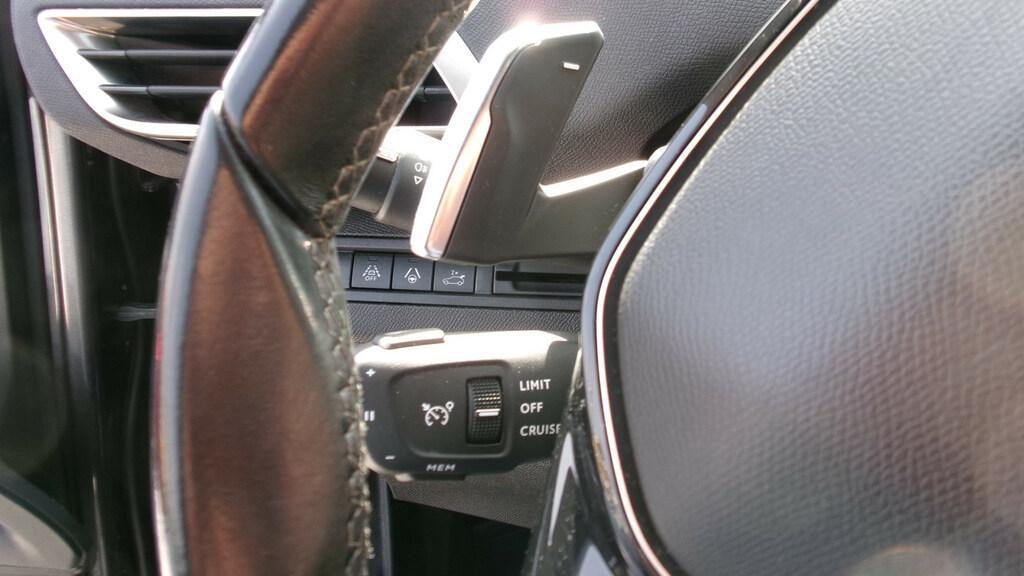 Peugeot 3008 1.5 BlueHDi Allure Pack EAT