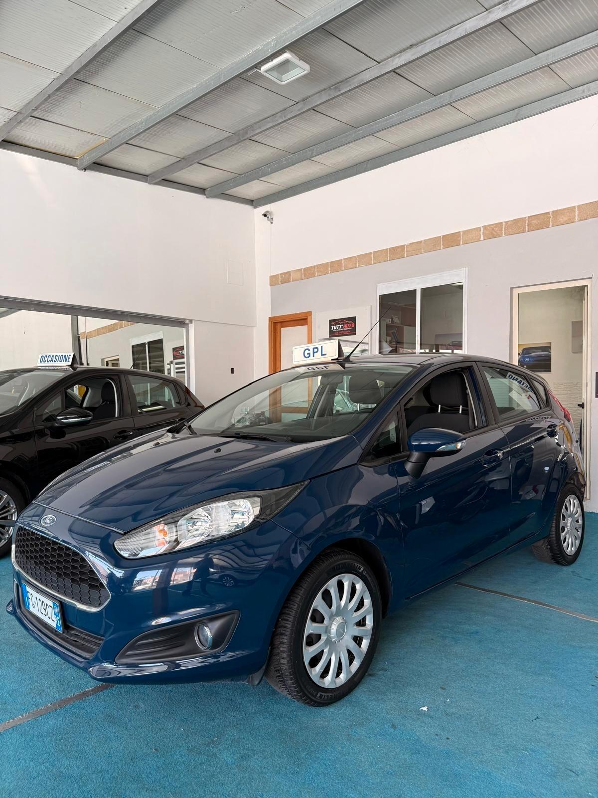 Ford Fiesta 1.4 5 porte Bz.- GPL Black & White Edition