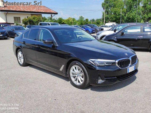 BMW 530 Serie 5 2020 Berlina LCI 530e Business auto - GF32
