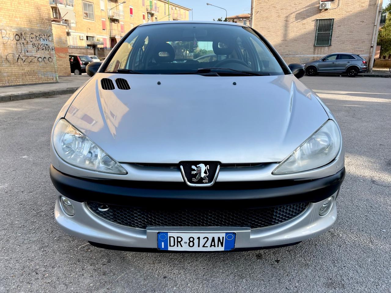 Peugeot 206 1.4 5p. GPL