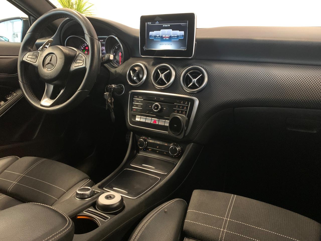 Mercedes-benz A 200 d Automatic 4Matic Sport AMG Line