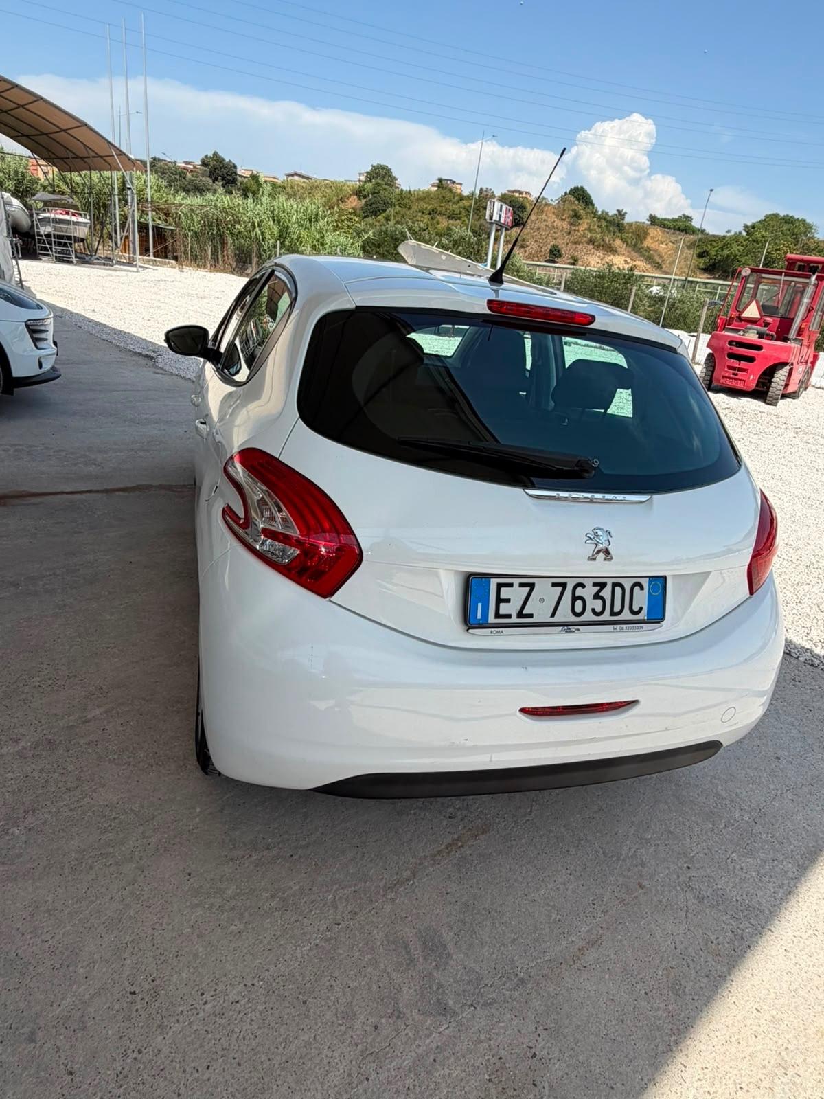 Peugeot 208 PureTech 5 porte Active