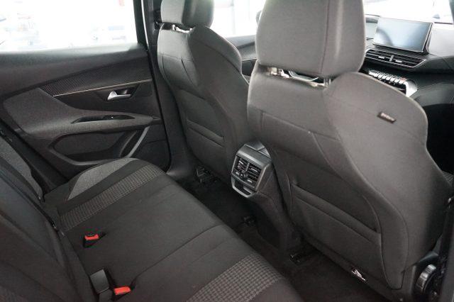 PEUGEOT 3008 BlueHDi 130 S&S EAT8 Active Business