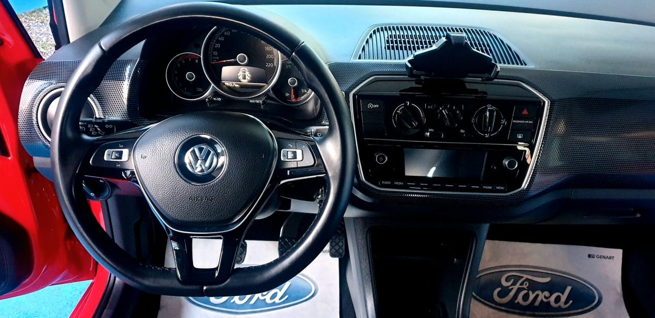 VOLKSWSWAGEN UP 1,0 BENZINA PARI NUOVO KM 19 MILA