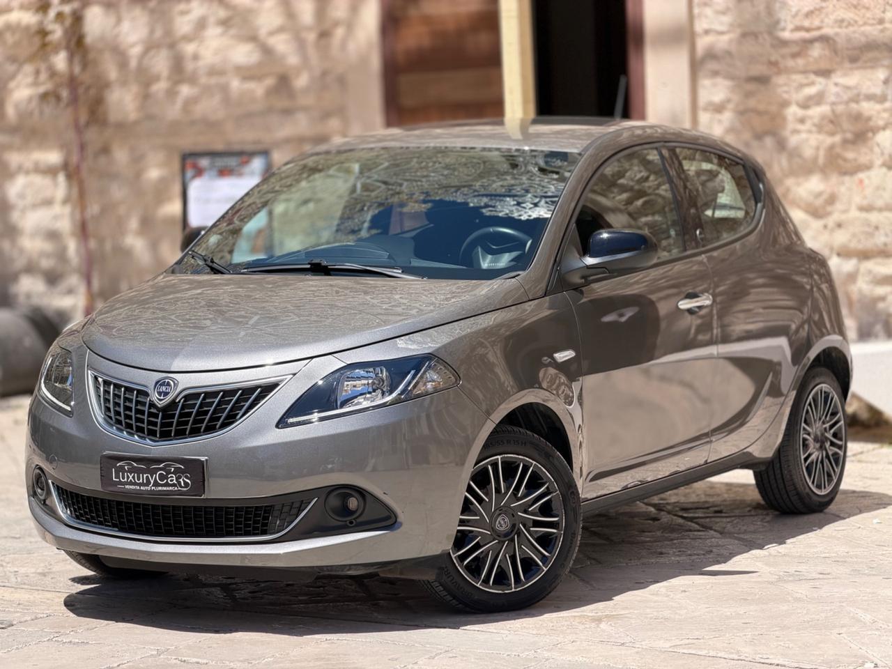 Lancia Ypsilon 1.0 FireFly 5 porte S&S Hybrid Ecochic Gold