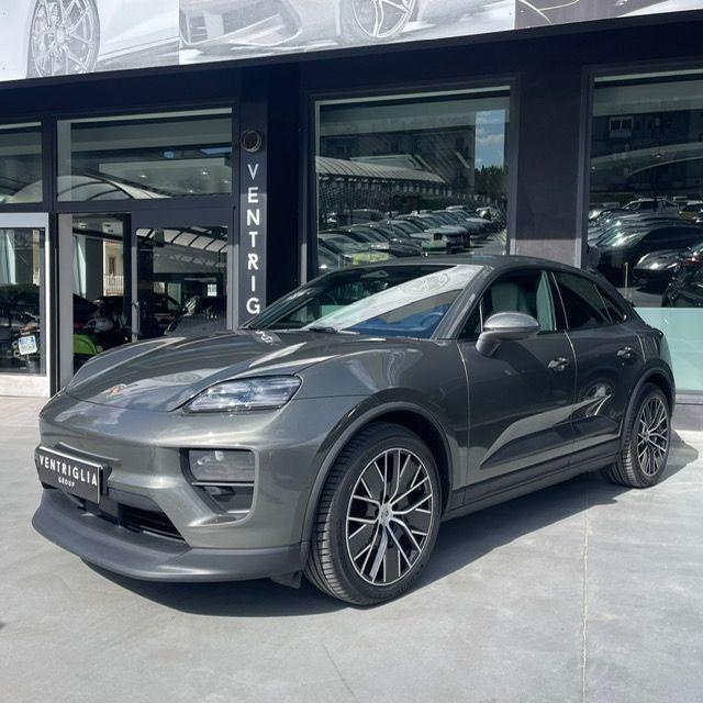 PORSCHE - Macan EV - 4